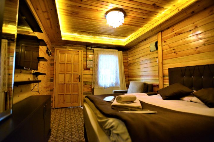 Akyüz Kardeşler Otel ve Bungalov